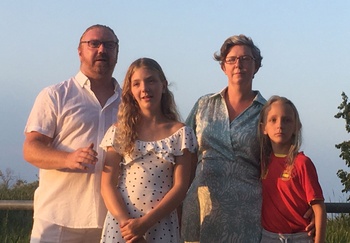 Plaatstekort in het Brussels onderwijs de familie van Karlijn